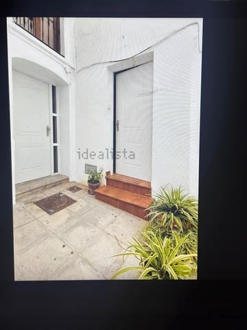 7 quarto Moradia para venda em Cómpeta com garagem - 218 000 € (Ref: 10143235)