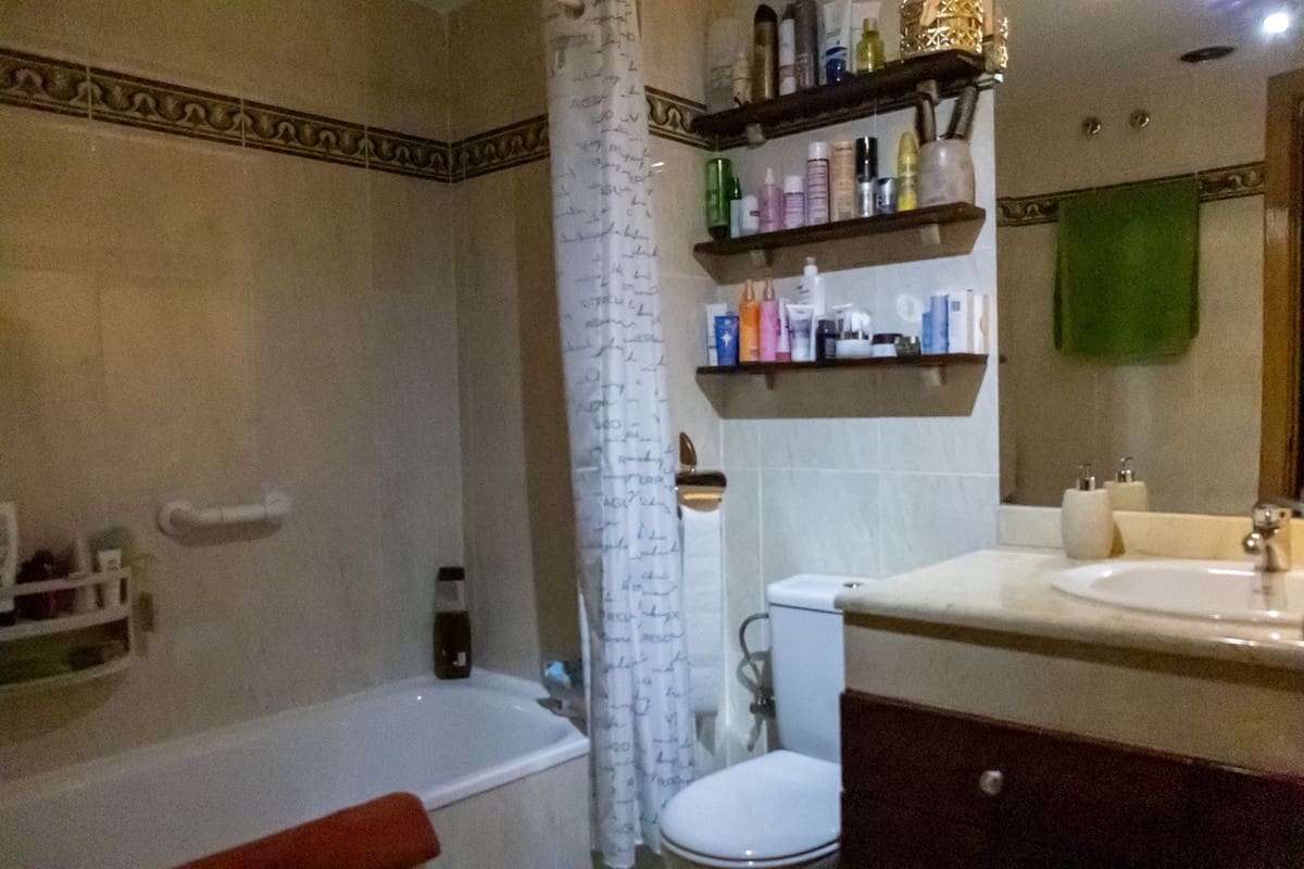 2 soveværelse Lejlighed til salg i Benalmadena med swimmingpool garage - € 330.000 (Ref: 10143241)