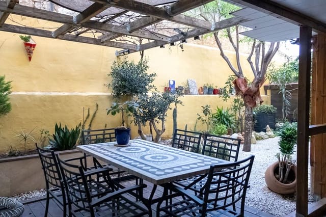2 soveværelse Lejlighed til salg i Benalmádena pueblo, Benalmádena med swimmingpool garage - € 330.000 (Ref: 10143241)