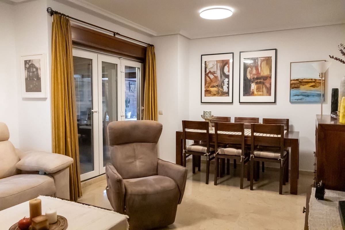 2 soveværelse Lejlighed til salg i Benalmadena med swimmingpool garage - € 330.000 (Ref: 10143241)