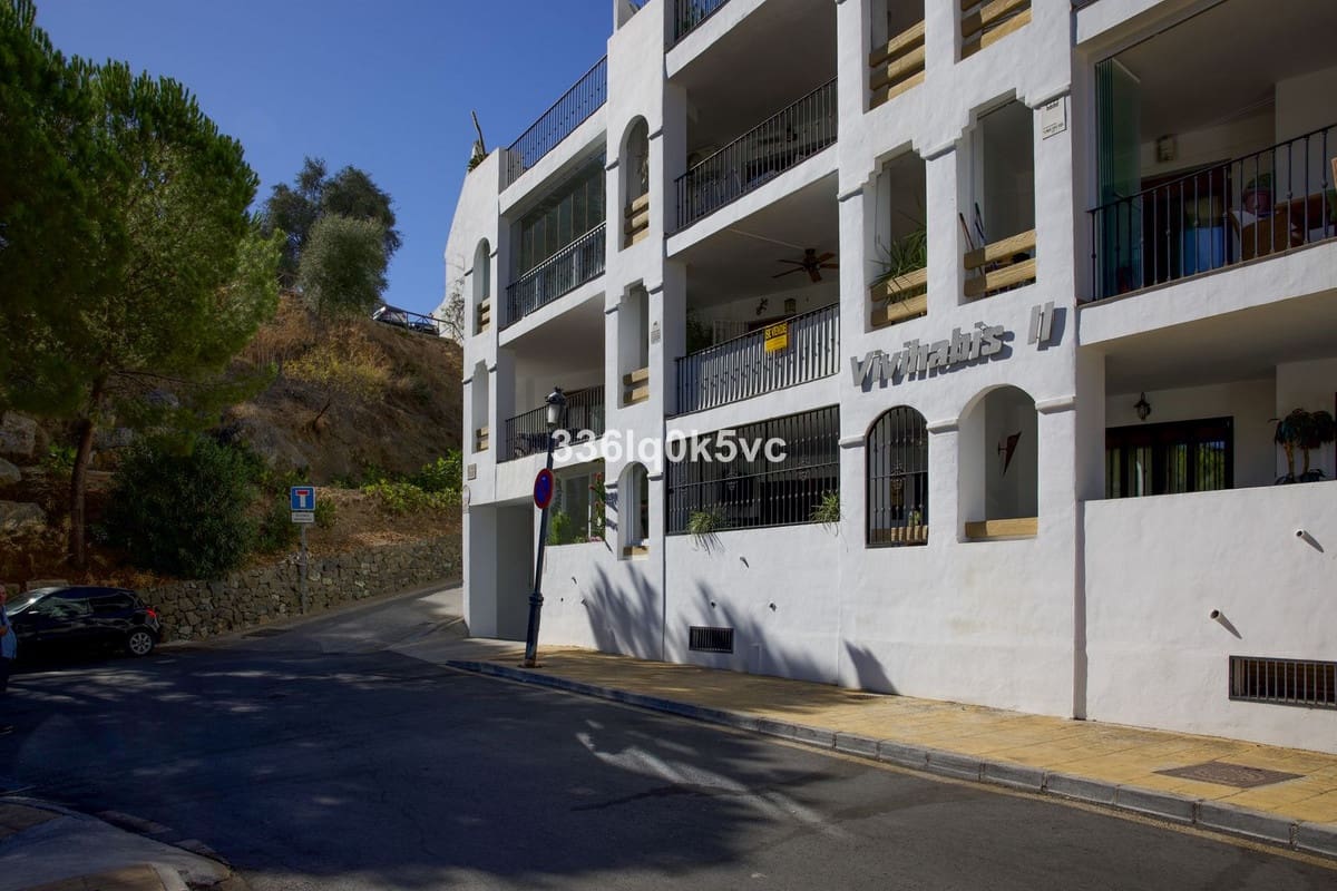 Apartamento de 2 habitaciones en Benahavís en venta con garaje - 350.000 € (Ref: 10143242)