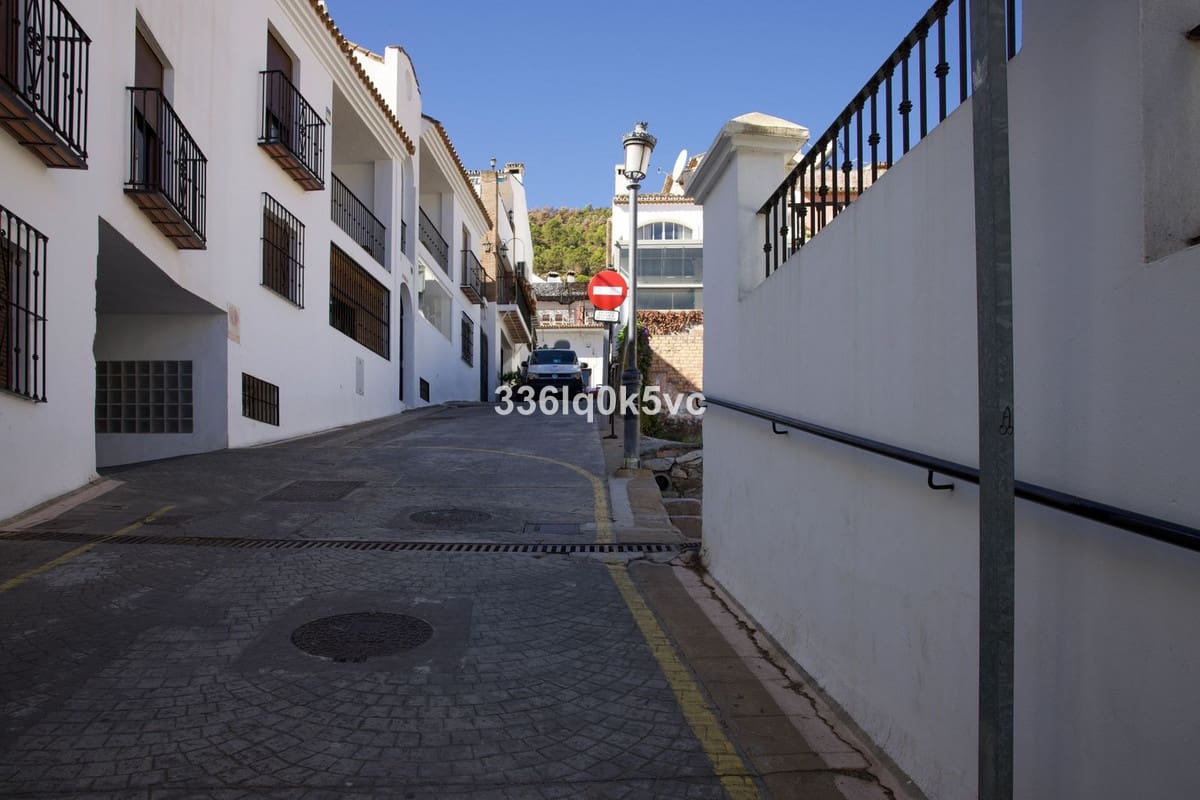 Apartamento de 2 habitaciones en Benahavís en venta con garaje - 350.000 € (Ref: 10143242)