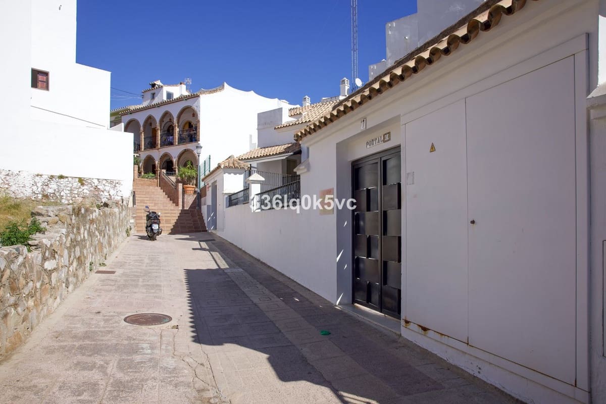 Apartamento de 2 habitaciones en Benahavís en venta con garaje - 350.000 € (Ref: 10143242)