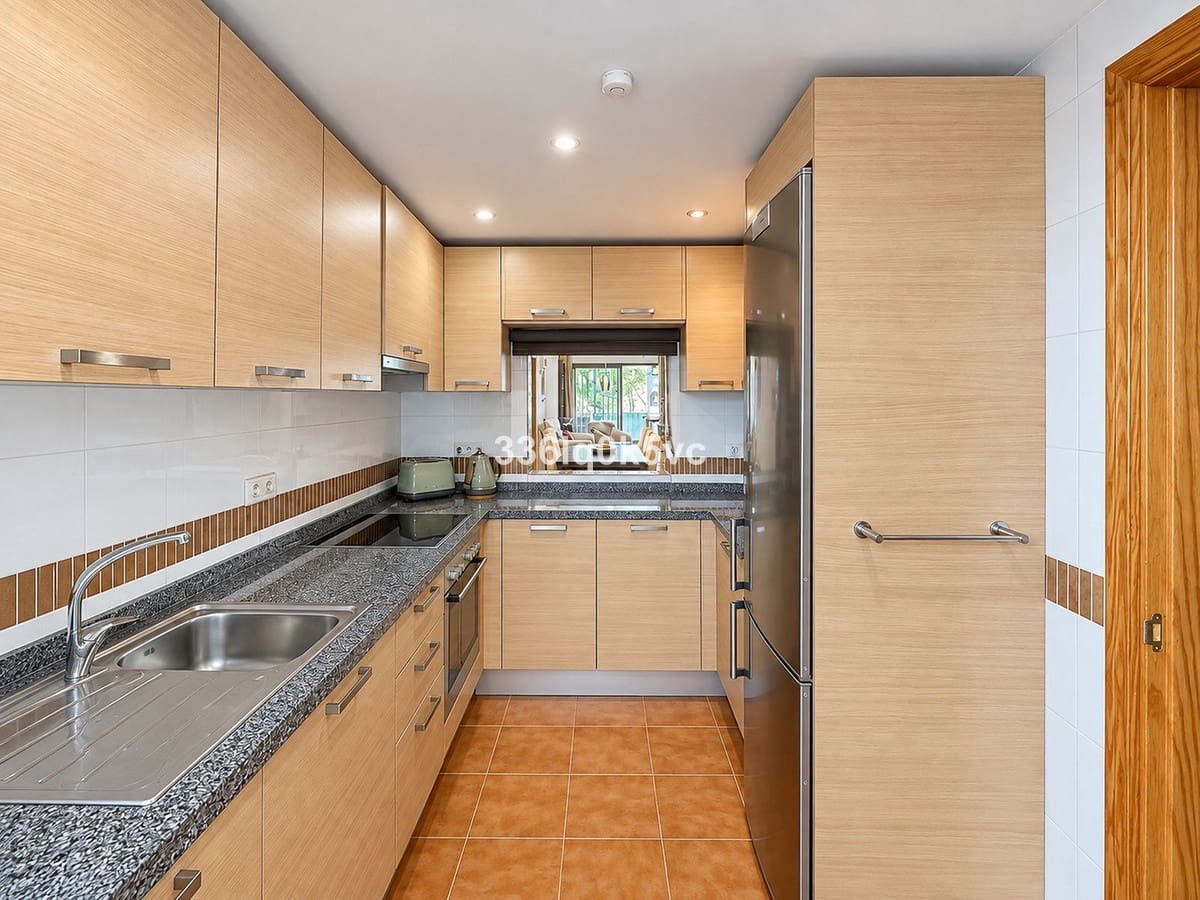 Apartamento de 2 habitaciones en Benahavís en venta con garaje - 350.000 € (Ref: 10143242)