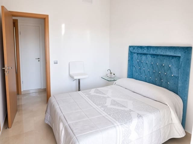 Apartamento de 3 habitaciones en Bel-Air, Estepona en venta con piscina garaje - 405.000 € (Ref: 10143245)