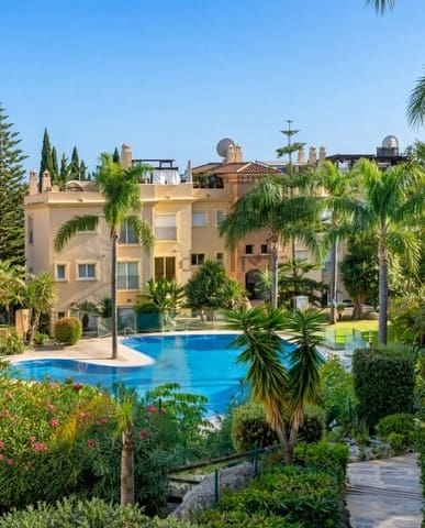 Apartamento de 3 habitaciones en Bel-Air, Estepona en venta con piscina garaje - 405.000 € (Ref: 10143245)