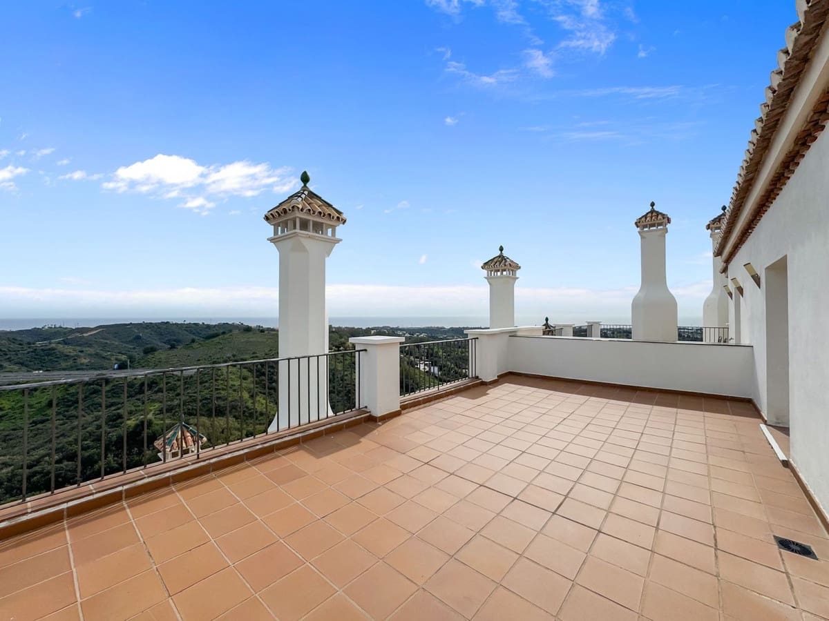 2 soverom Leilighet til salgs i Estepona med svømmebasseng garasje - € 419 000 (Ref: 10143249)
