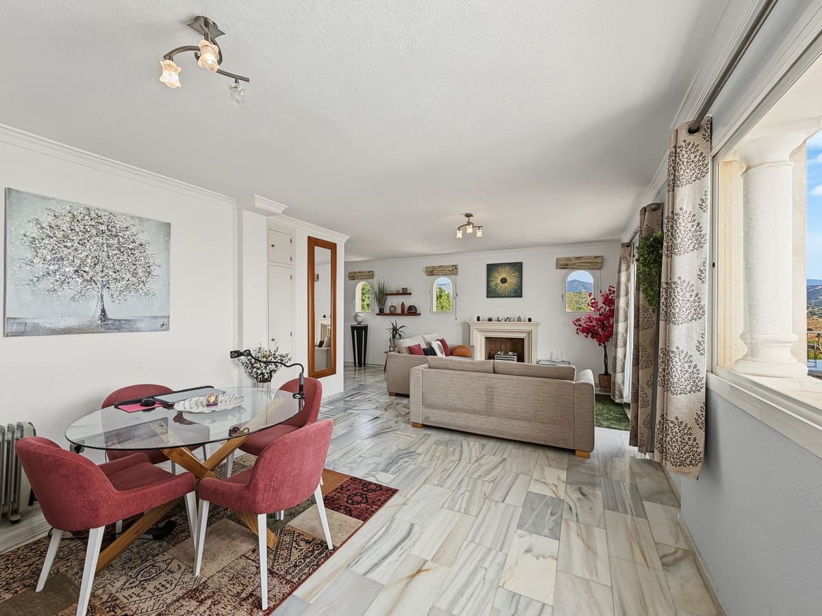 2 soverom Leilighet til salgs i Estepona med svømmebasseng garasje - € 419 000 (Ref: 10143249)