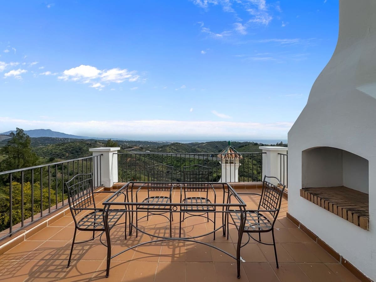 2 soverom Leilighet til salgs i Estepona med svømmebasseng garasje - € 419 000 (Ref: 10143249)