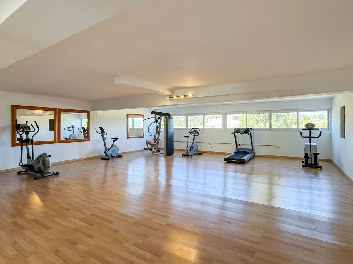 2 soverom Leilighet til salgs i Estepona med svømmebasseng garasje - € 419 000 (Ref: 10143249)