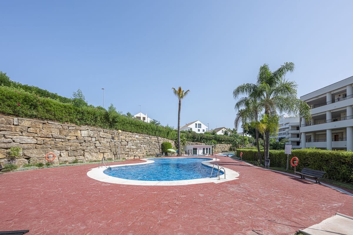Apartamento de 2 habitaciones en Guadalmina en venta con piscina garaje - 460.000 € (Ref: 10143251)