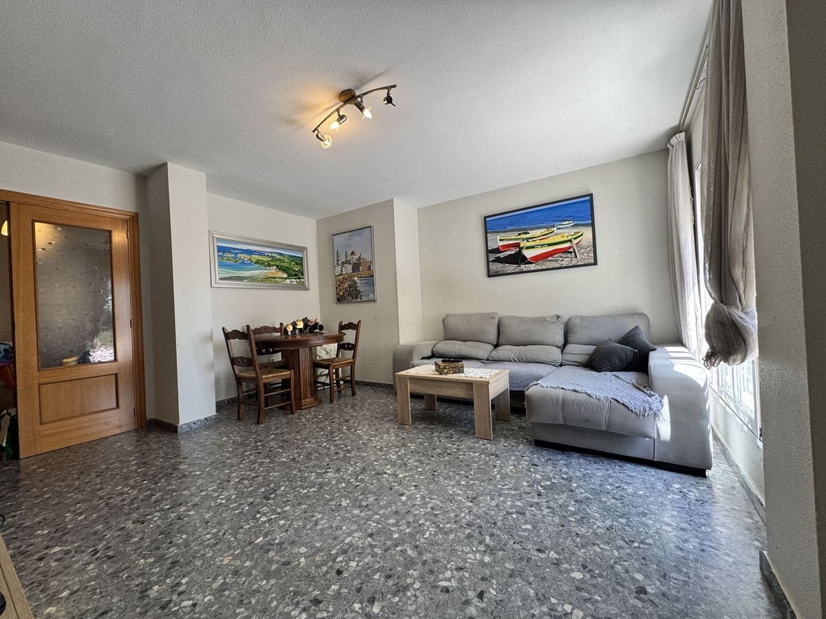 3 chambre Appartement à vendre à Estepona avec garage - 289 000 € (Ref: 10143296)