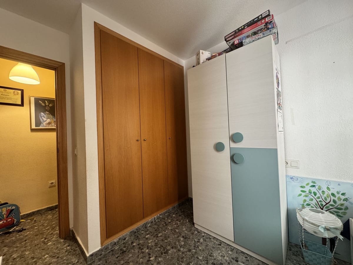 3 chambre Appartement à vendre à Estepona avec garage - 289 000 € (Ref: 10143296)