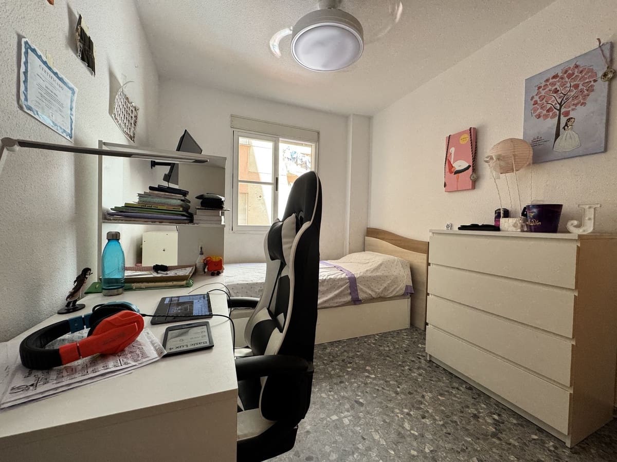 3 chambre Appartement à vendre à Estepona avec garage - 289 000 € (Ref: 10143296)