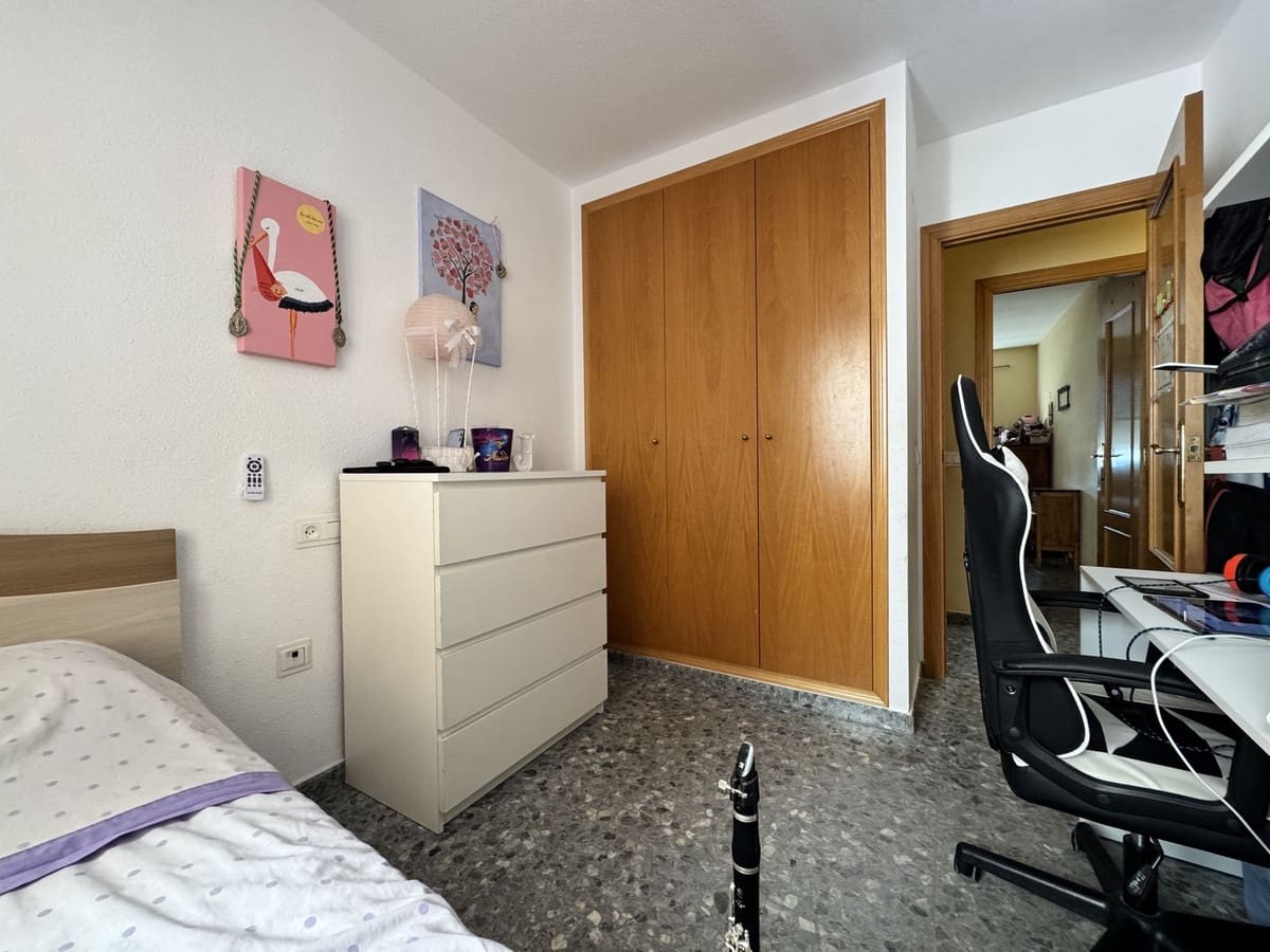 3 chambre Appartement à vendre à Estepona avec garage - 289 000 € (Ref: 10143296)