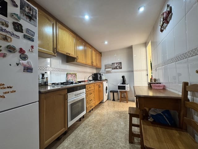 3 chambre Appartement à vendre à Zona Calvario, Estepona avec garage - 289 000 € (Ref: 10143296)