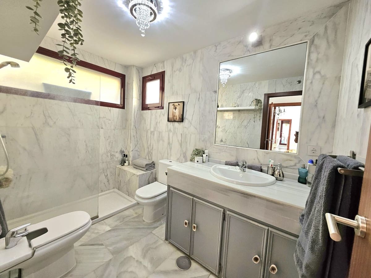 3 soveværelse Villa til salg i Benahavis med swimmingpool garage - € 475.000 (Ref: 10143298)