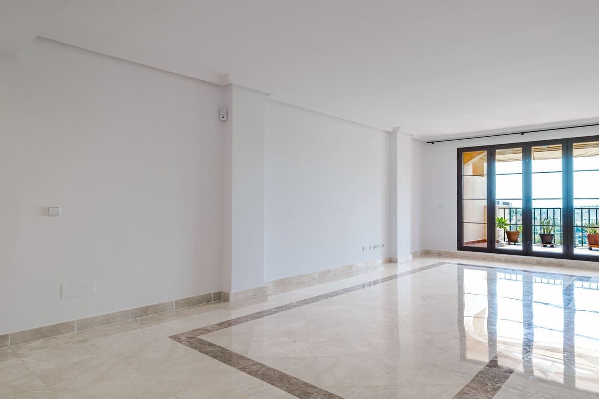 2 soveværelse Lejlighed til salg i Benahavis med swimmingpool - € 485.000 (Ref: 10143304)