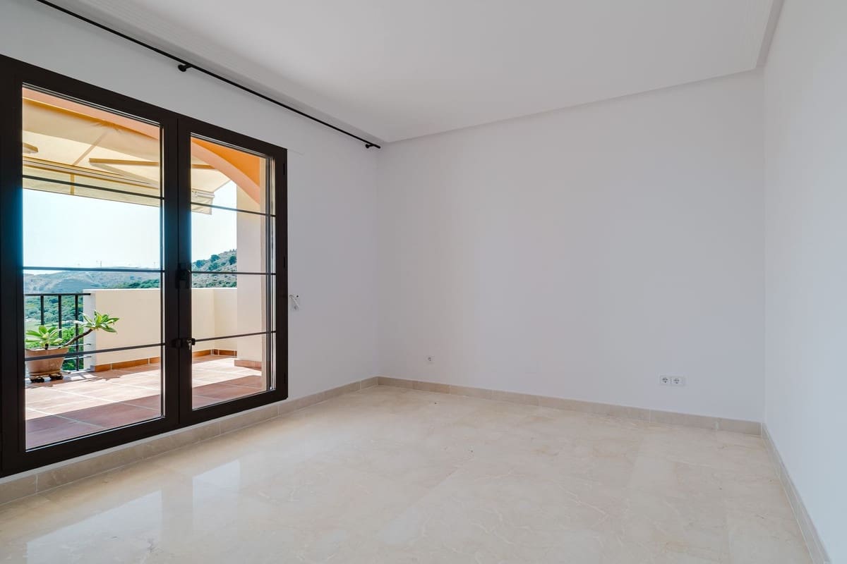 2 soveværelse Lejlighed til salg i Benahavis med swimmingpool - € 485.000 (Ref: 10143304)