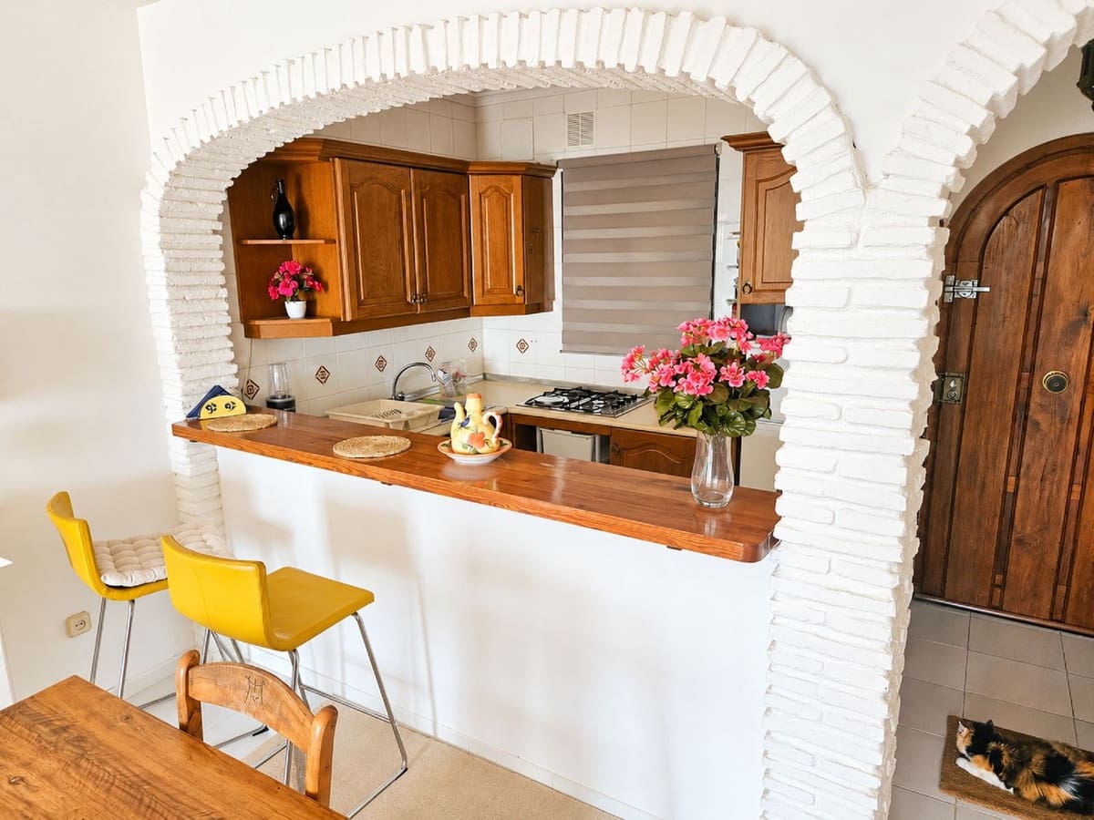 2 slaapkamer Appartement te koop in Riviera del Sol met zwembad - € 335.000 (Ref: 10143311)