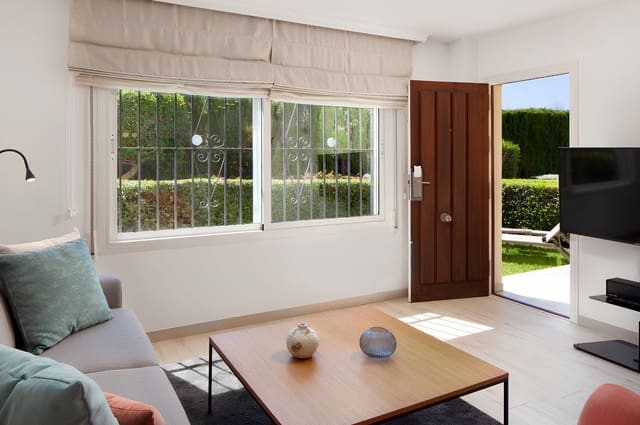 1 slaapkamer Appartement te koop in El Faro de Calaburra - Chaparral, Mijas met zwembad - € 269.000 (Ref: 10143320)