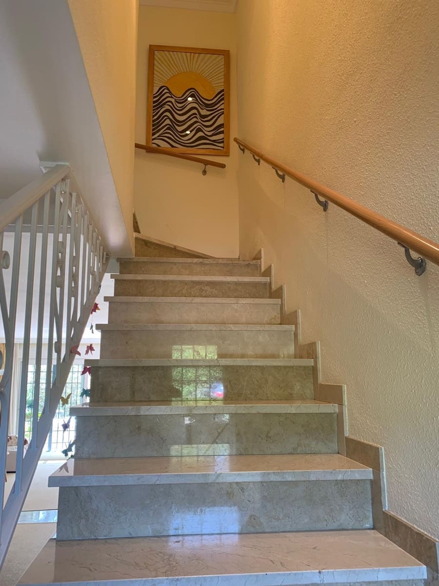 2 soveværelse Villa til salg i New Golden Mile med swimmingpool - € 450.000 (Ref: 10143323)