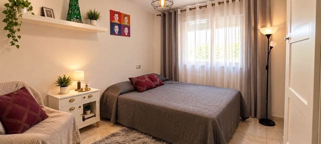 3 chambre Appartement à vendre à Huerta Nueva, Estepona avec piscine garage - 392 000 € (Ref: 10143324)