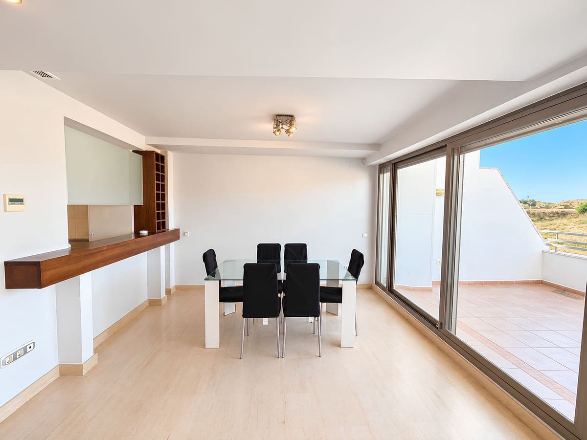 3 slaapkamer Appartement te koop in La Cala de Mijas met zwembad garage - € 465.000 (Ref: 10143325)