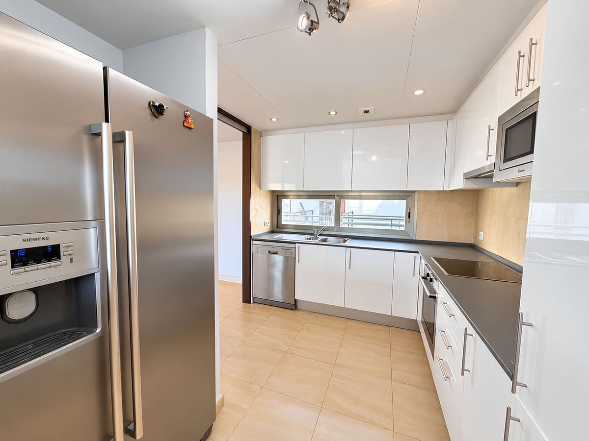 3 slaapkamer Appartement te koop in La Cala de Mijas met zwembad garage - € 465.000 (Ref: 10143325)