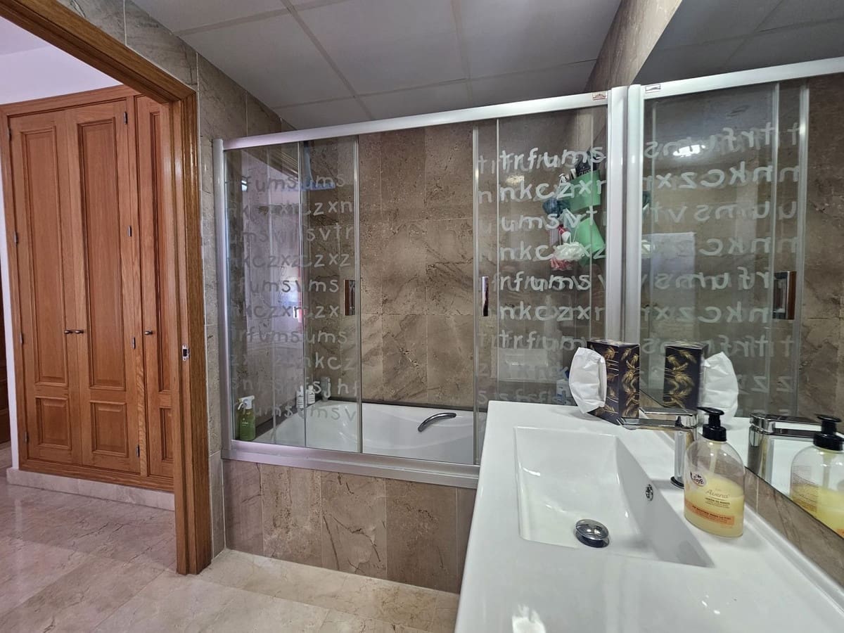 3 slaapkamer Appartement te koop in Mijas Costa met zwembad garage - € 395.000 (Ref: 10143327)