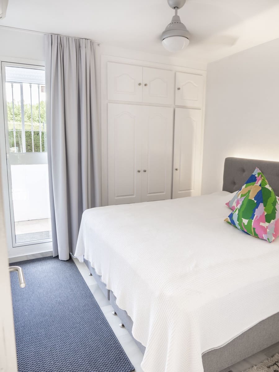 2 soverom Leilighet til salgs i El Paraiso med svømmebasseng - € 499 000 (Ref: 10143329)