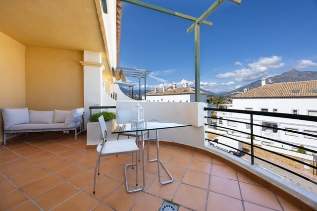 2 quarto Apartamento para venda em Nueva Andalucia, Marbella com piscina garagem - 485 000 € (Ref: 10143336)