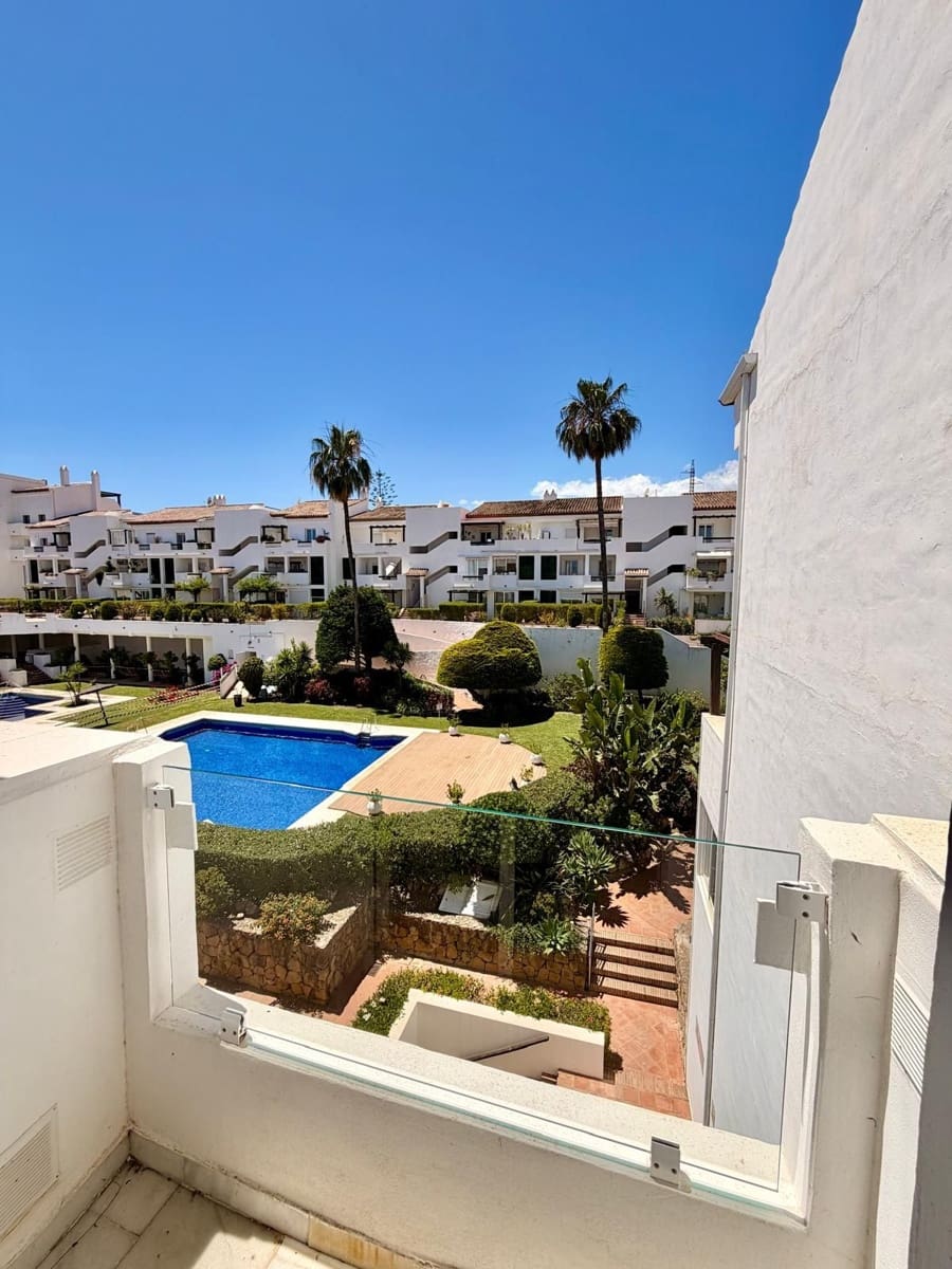 3 soveværelse Lejlighed til salg i Bel-Air med swimmingpool garage - € 495.000 (Ref: 10143352)
