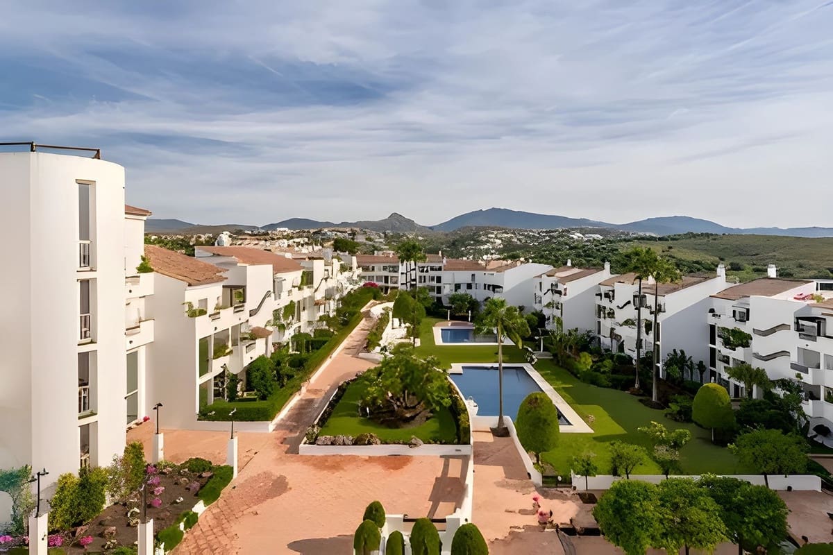 3 soveværelse Lejlighed til salg i Bel-Air med swimmingpool garage - € 495.000 (Ref: 10143352)