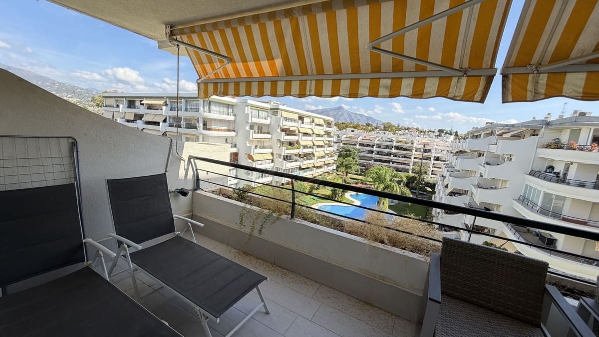 3 bedroom Apartment for sale in Guadalmina with pool garage - € 498,000 (Ref: 10143357)