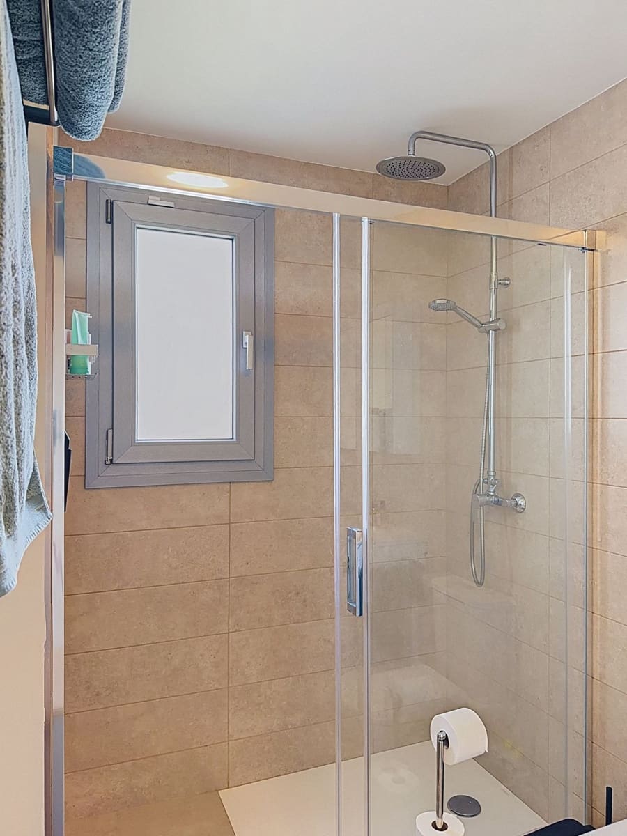 2 chambre Appartement à vendre à Estepona avec piscine garage - 449 000 € (Ref: 10143358)