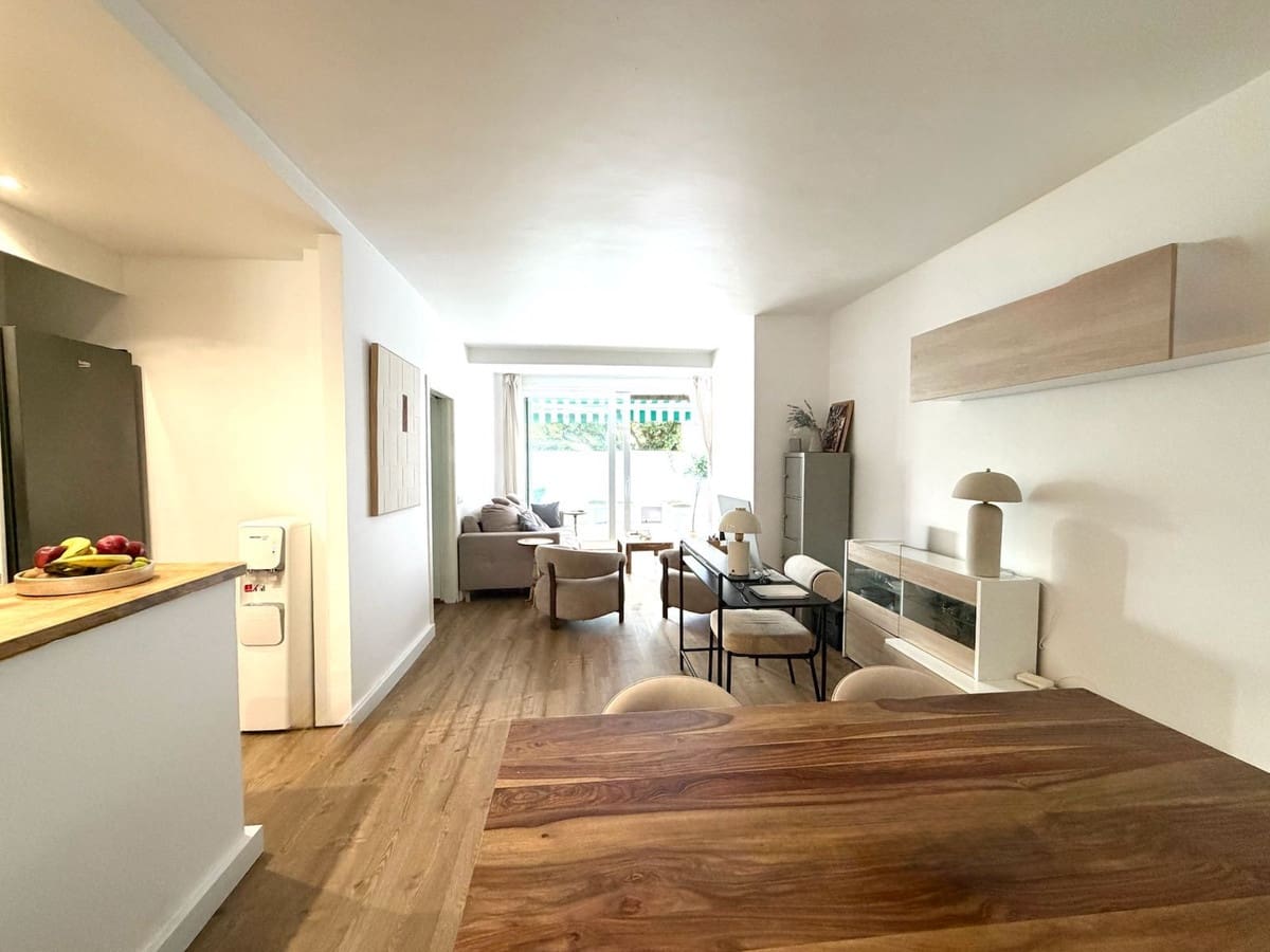 2 bedroom Apartment for sale in Marbella with pool - € 389,000 (Ref: 10143360)