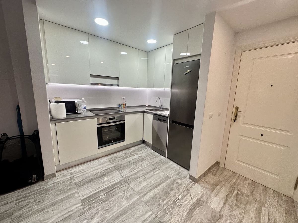 1 bedroom Apartment for sale in Marbella with pool garage - € 390,000 (Ref: 10143398)