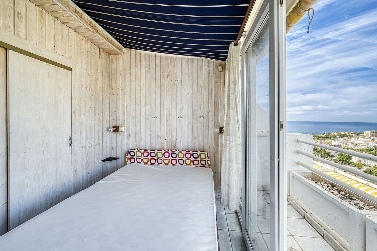 2 slaapkamer Appartement te koop in Riviera del Sol met zwembad - € 299.000 (Ref: 10143402)