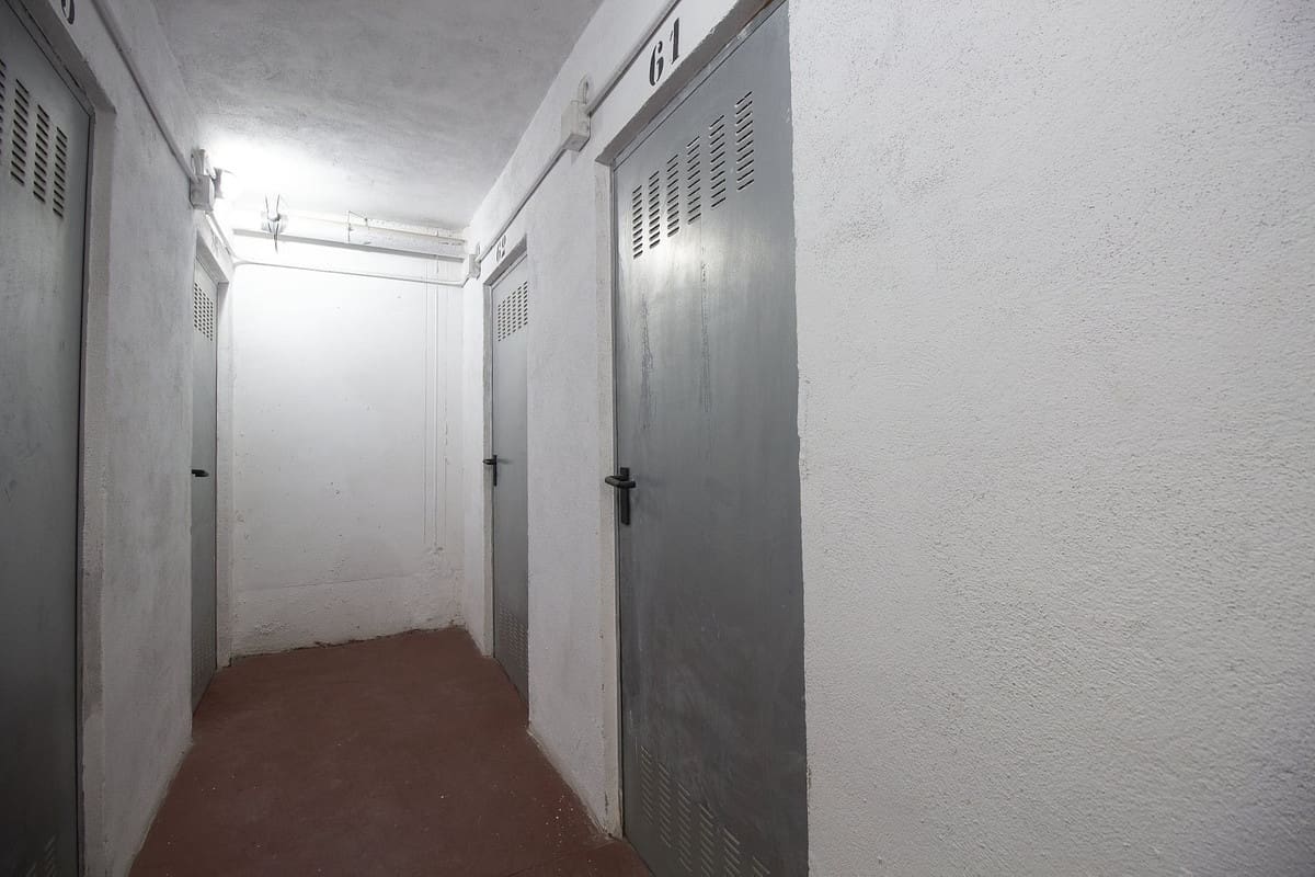 2 bedroom Apartment for sale in Estepona with pool garage - € 450,000 (Ref: 10143418)