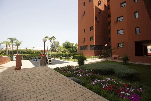 2 bedroom Apartment for sale in Puerto de Estepona, Estepona with pool garage - € 450,000 (Ref: 10143418)