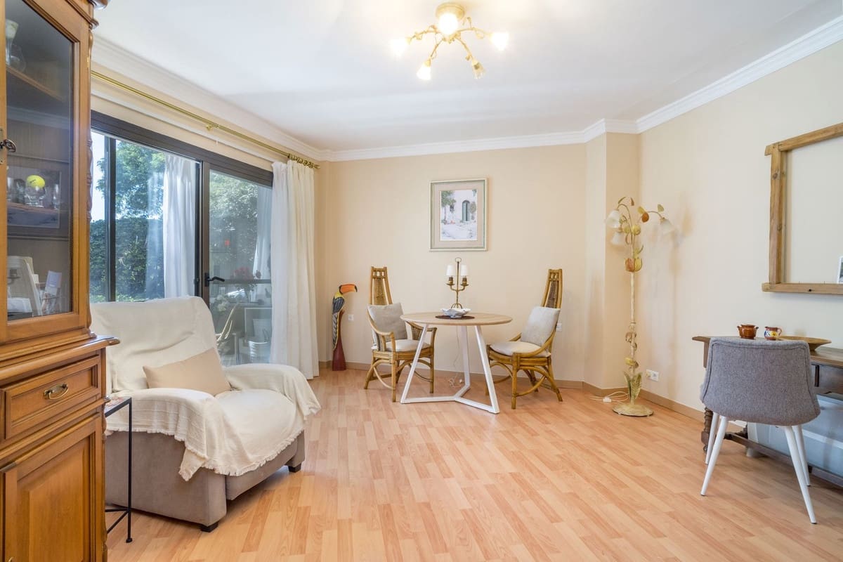 1 sypialnia Apartament na sprzedaż w Benahavis z basenem garażem - 275 000 € (Ref: 10143426)