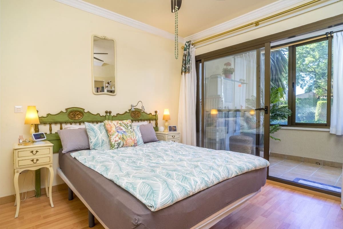 1 sypialnia Apartament na sprzedaż w Benahavis z basenem garażem - 275 000 € (Ref: 10143426)