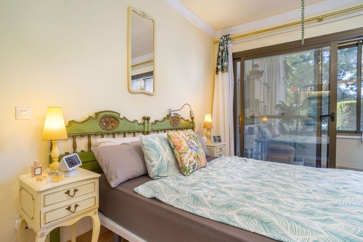 1 sypialnia Apartament na sprzedaż w Benahavis z basenem garażem - 275 000 € (Ref: 10143426)