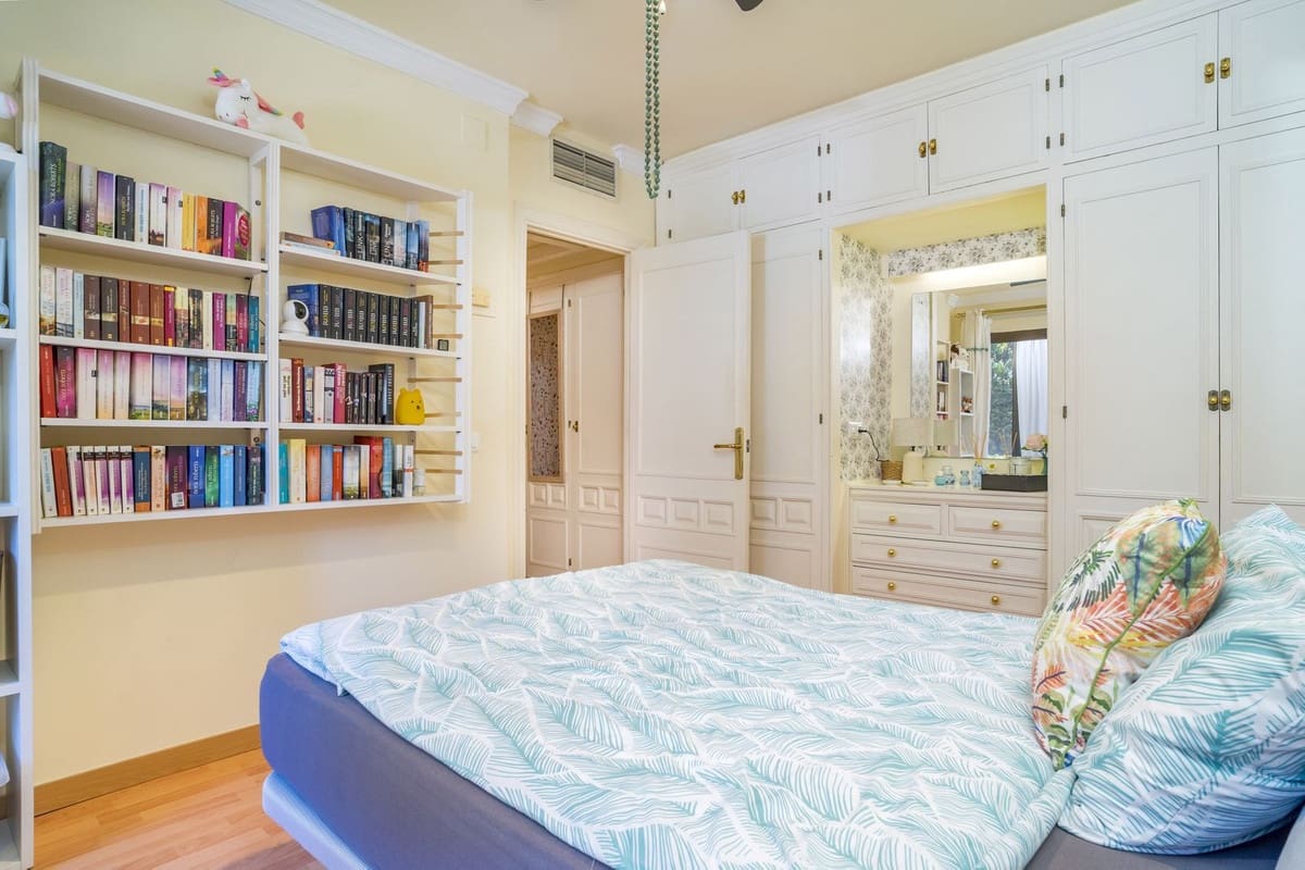 1 sypialnia Apartament na sprzedaż w Benahavis z basenem garażem - 275 000 € (Ref: 10143426)
