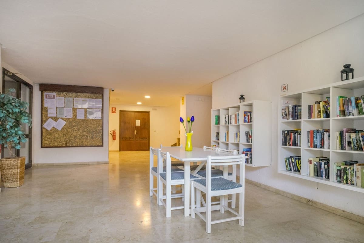 1 sypialnia Apartament na sprzedaż w Benahavis z basenem garażem - 275 000 € (Ref: 10143426)