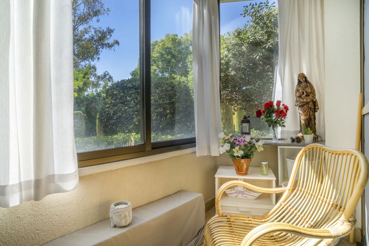 1 sypialnia Apartament na sprzedaż w Benahavis z basenem garażem - 275 000 € (Ref: 10143426)