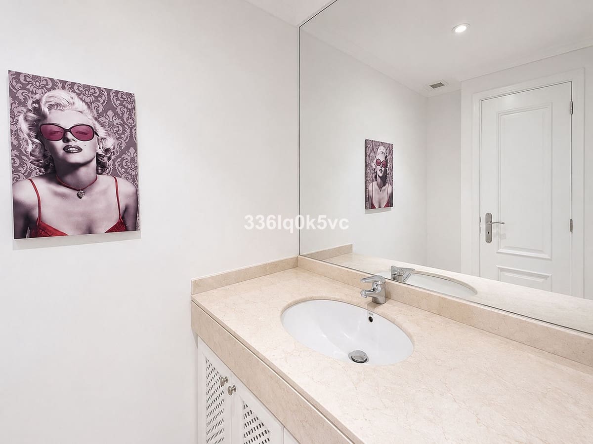 Apartamento de 2 habitaciones en Benahavís en venta con piscina garaje - 465.000 € (Ref: 10143436)
