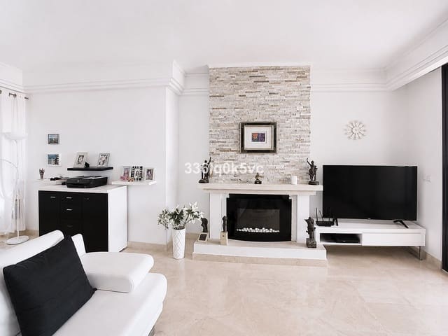 2 soveværelse Lejlighed til salg i Los Arqueros - Puerto del Almendro, Benahavís med swimmingpool garage - € 465.000 (Ref: 10143436)