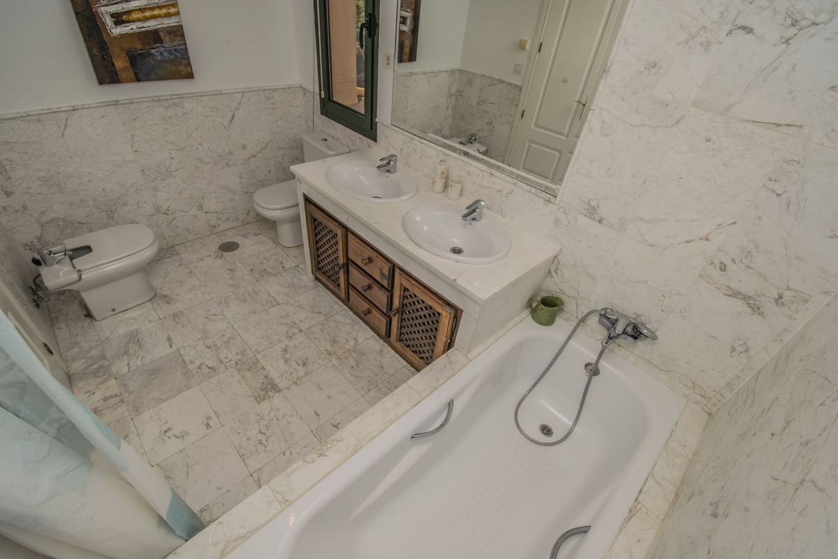 2 quarto Apartamento para venda em Atalaya-Isdabe com piscina garagem - 399 000 € (Ref: 10143440)